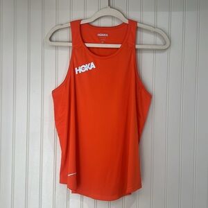 NWT Hoka One One women’s performance tank